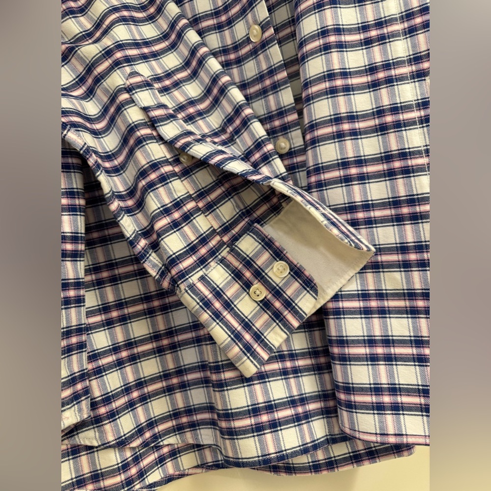 Charles Tyrwhitt Men's Classic Fit Button-Down Shirt. 100% Cotton. Size Large - Picture 3 of 15